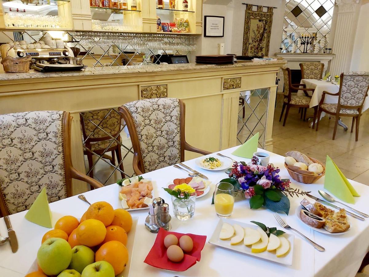 Pension U Golfu Cihelny Karlovy Vary Dış mekan fotoğraf