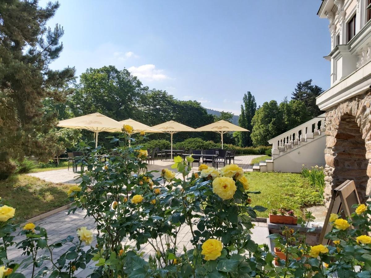 Pension U Golfu Cihelny Karlovy Vary Dış mekan fotoğraf