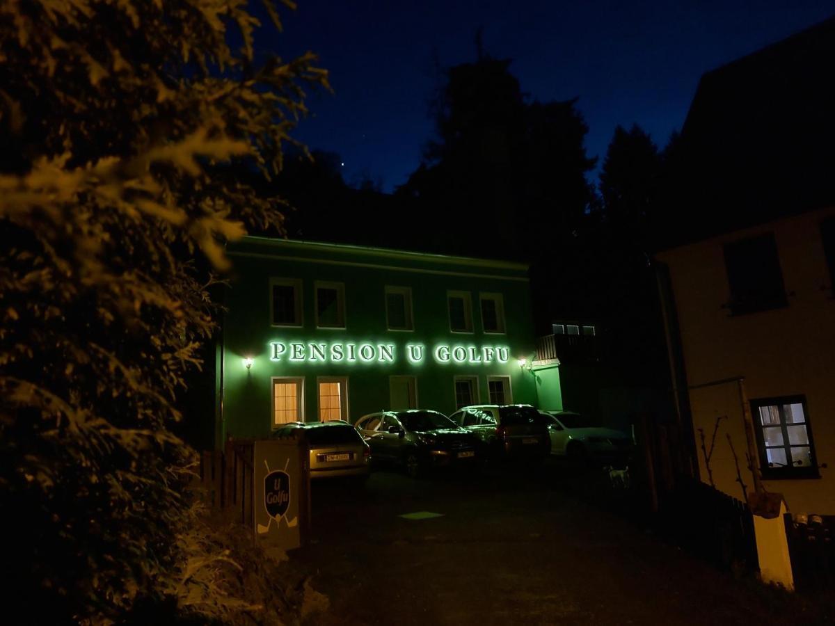 Pension U Golfu Cihelny Karlovy Vary Dış mekan fotoğraf