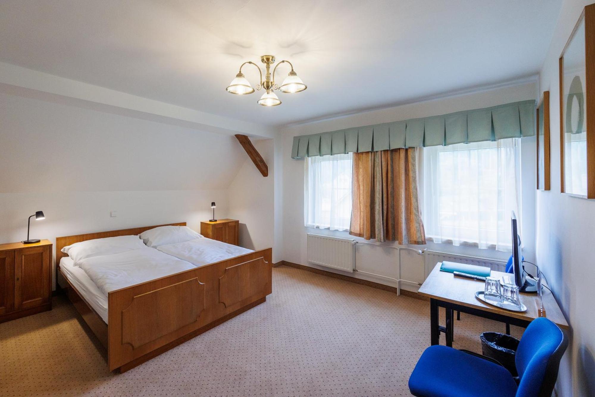 Pension U Golfu Cihelny Karlovy Vary Dış mekan fotoğraf