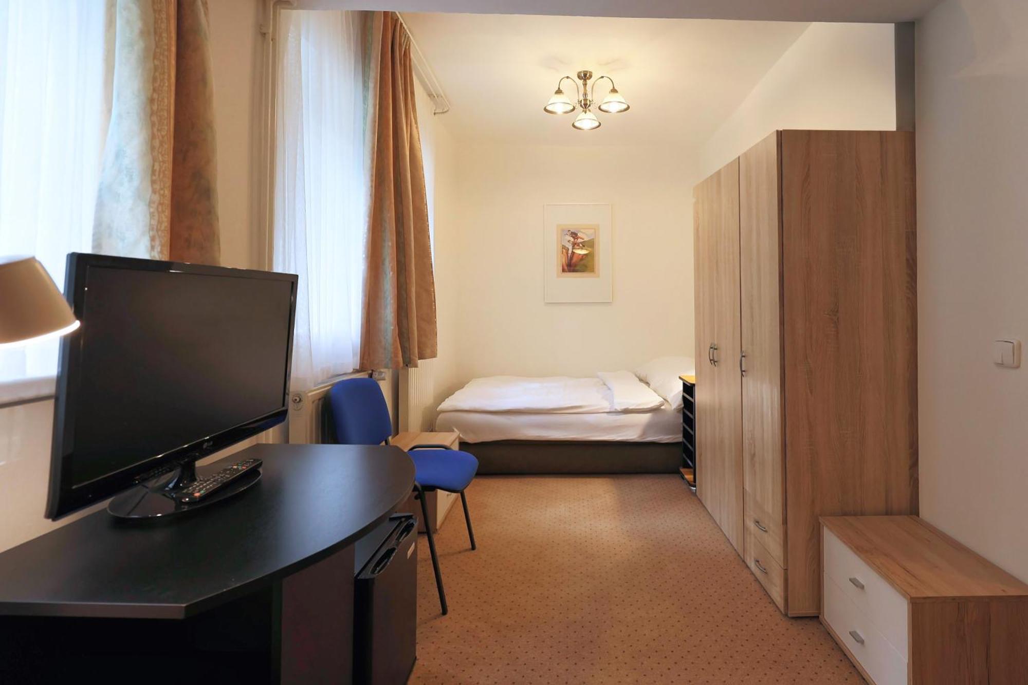 Pension U Golfu Cihelny Karlovy Vary Dış mekan fotoğraf
